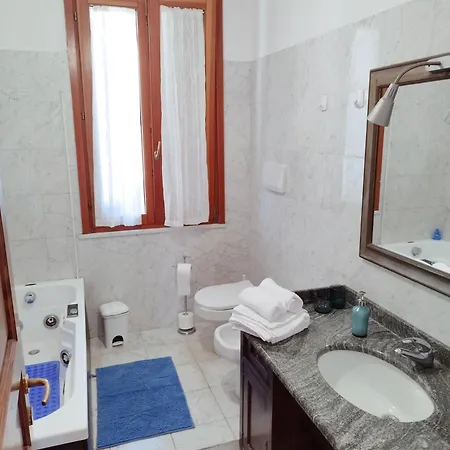 Casa Reali, Relax A Due Passi Dal Mare Apartment *