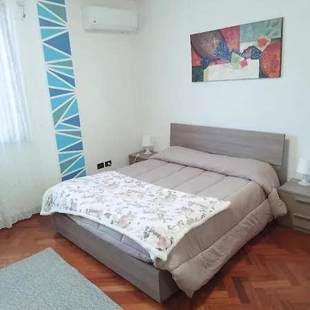 Casa Reali, Relax A Due Passi Dal Mare Apartment *